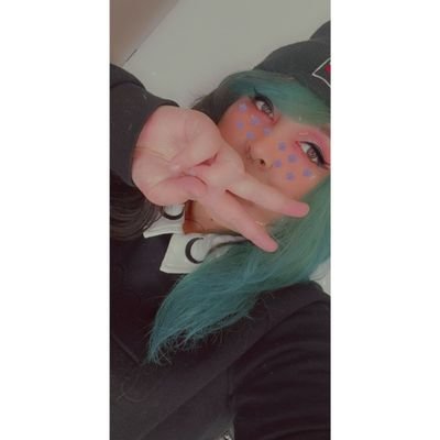LetsStartA_Ri0t's profile picture. bowl cuts are punishable by death