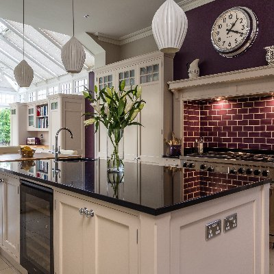 Visit our family bespoke luxury kitchen business based in Hertfordshire with over forty years experience. Quality and attention to detail are guaranteed.