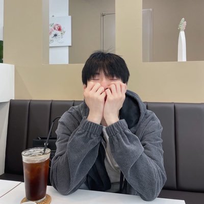 ⌗🎧𓏳 name is ไป๋เป้ย 📓🐰 always taste like vanilla 🦷🥛✿ 𓂃𓈒