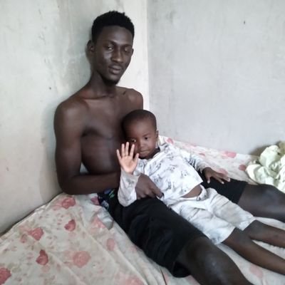 Well am modou from the Gambia West Africa The Smiling coast of Africa and am looking for friendship am living with my younger ones.