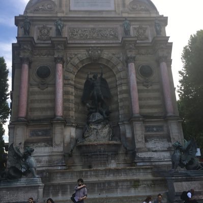 Buyulukiz's profile picture. 