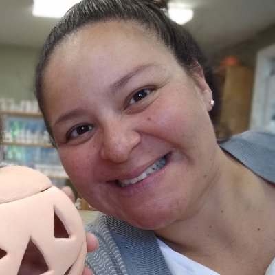 laSenyoraH's profile picture. Mama. Preschool-5 Spanish Teacher. Lacrosse Coach.  Craftaholic.