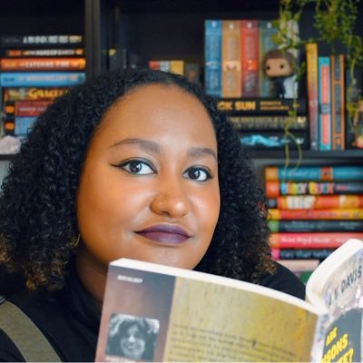 I like to talk about books and pop culture. Lawyer. She/Her #StopWarOnTigray