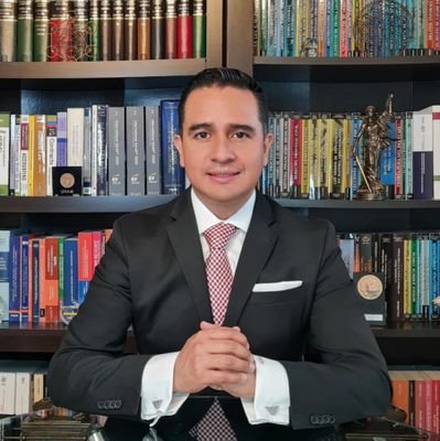 Licenciado en Contaduria y Especialista Fiscal egresado de la UNAM, Maestro en Derecho Fiscal por el CUEJ, Catedrático UNAM, Certificado IMCP, Asesor fiscal