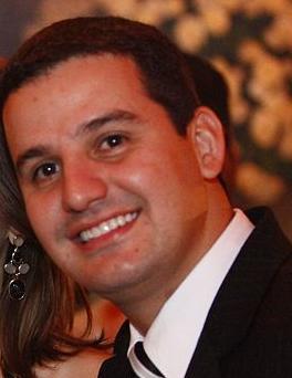 Advogado especialista em Direito Administrativo, Eleitoral e Tributário, Professor Universitário.