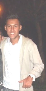 Toda glória deriva da ousadia para começar.