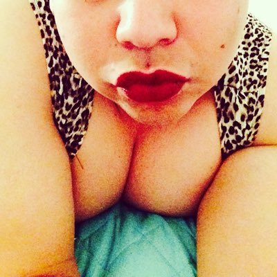 Hi! #snapchat aniyaqueen89 always looking for men to have fun with. I do not send free vids or pictures. #cashapp $givemesumcoin