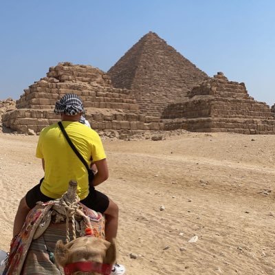 arwdrl's profile picture. Si un jour j'deviens vieux Ce dont je doute avec la vie qu'je mène... #Bouga