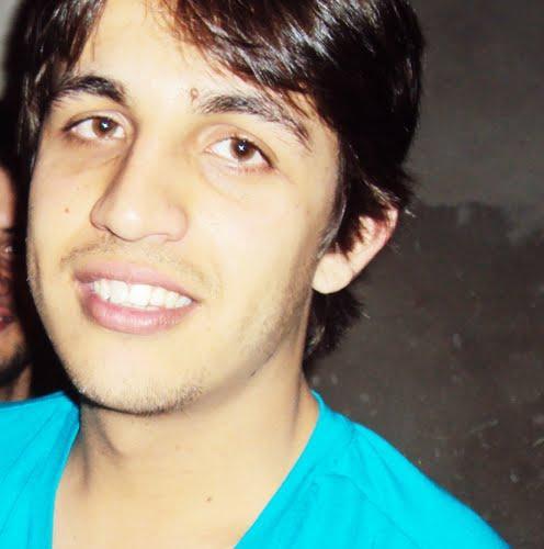 Sorria, mesmo se tudo der errado.

http://t.co/CISv3Exazn