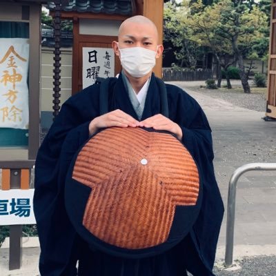 🟢和尚さん✖︎駆け出しフリーランス/21歳👨🦲/旅行✨/とにかく美味しいものに目がない🤤/勧誘・投資・副業🙅♂️