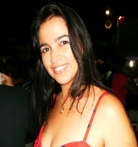 Tudo nessa vida tem um preço e brincar com o sentimento custa muito caro. Hoje você não valoriza o amor que te é oferecido com tanta sinceridade e paixão ...