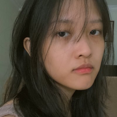 cheviana's profile picture. there she goes again