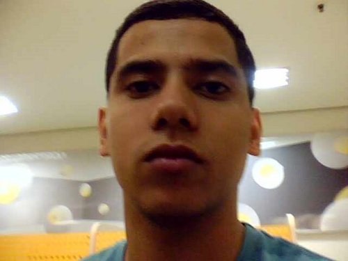 EdnilsonCarlos's profile picture. . Sou feliz ,  porque o Rei da Glória, Cristo Jesus habita em mim..