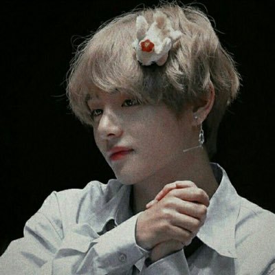 KarlitaArmy's profile picture. Im Romanian ARMY,And i Luv So much,BTS #BtsxArmyforever