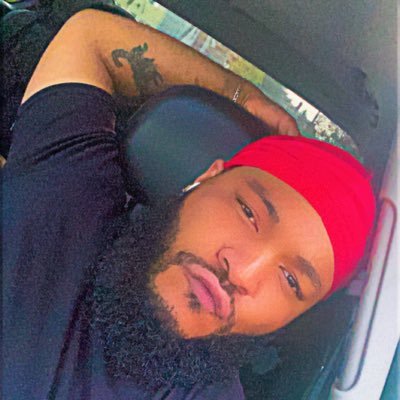 If i gave you a bio you probably wouldn't be able to read it all, just hmu ill tell you anything you wanna knw, #teamifollowbck,