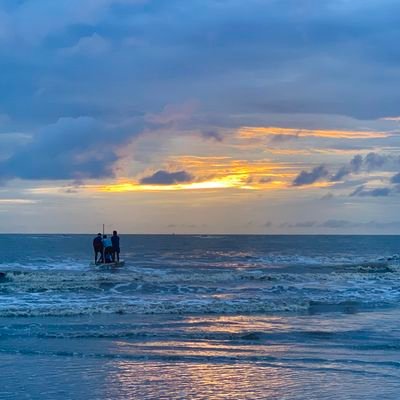 roy10005's profile picture. Be your self...