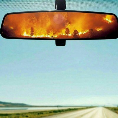 creat_s24's profile picture. فقیر ِ جامع الشرایط

"قرار گرفته در کانون توجهات"