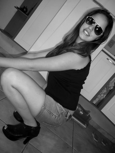 ' Queem Sabeê Aindaa Sooou Umaa Garotinhaã ♫ '