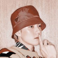 Jane • rest (@reveusebloom) 's Twitter Profile