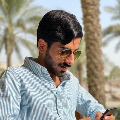 (مرّوا بسلام ، مرّوا خِفافاً ، إن لم تنفعوا لا تضرّو)