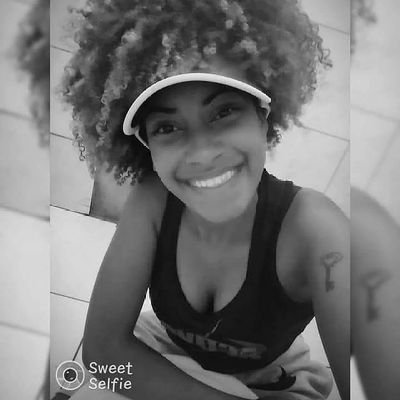 23 aninhos 🥰....
insta@jacyagui
Geminiana🤪....
Artes💞...
Gaúcha 😘🤪...
Gremista 💙🇧🇼...
já chorei mares e rios.....Mais não afogo não...
