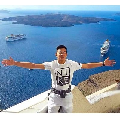 aaureeee's profile picture. DON'T JUST BE GOOD. BE GREAT