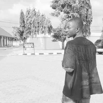 Lover of Nature🏝️FaveKekeDriver|StreetHustler|Loner|Stoner|Music is life|#Crypto #Dogecoin I love @chelseafc and @cristiano iTs ALl RISky AnytHiNg cAn HaPpEN