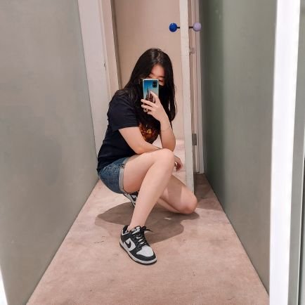 just a girl who love Taylor Swift & Merrell Twins🥰
Proud Swiftie & Twinner Family❤
