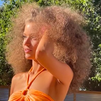 sauciana88's profile picture. 