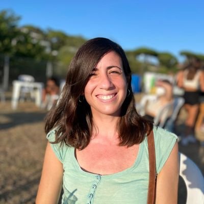 Albagarrigamon's profile picture. Filòloga, editora, mare, feminista i peixos