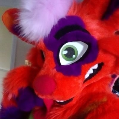 Uk| Bi| he/him/they/it/thingamajig
Likes D&D, warhammer, #savetf2, and furries.
Pride good. Respect good. Logic good.