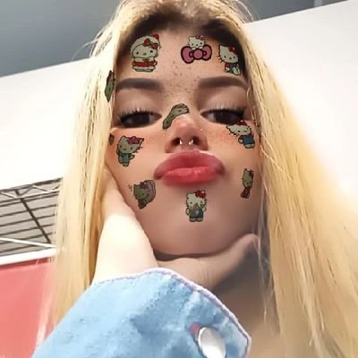 MaluAguiar9's profile picture. Deus é o dono do lugar