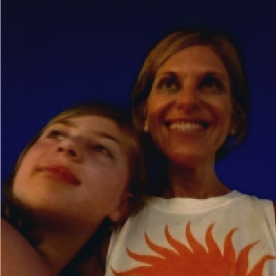 SarahSinq's profile picture. Living the life I love • Animal lover • Blue dot in a bright red state • Unapologetically Me ✌️