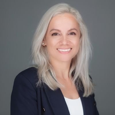 Director of Clinical Research Operations, Moffitt Cancer Center @moffittnews
mommy & wife
family ⏳️, 📸,🏃🏼♀️ innovation, clinical research, AI enthusiast