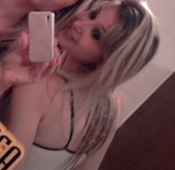 A loira só da @Hatred_Girl *-*