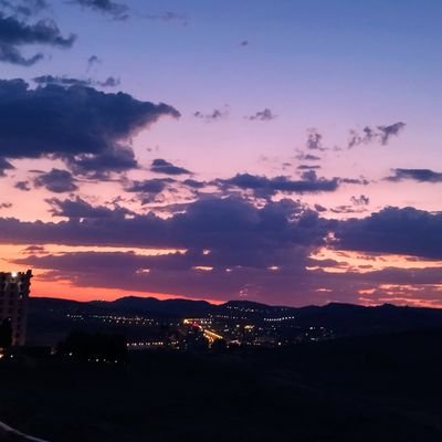 MehmetNurGne2's profile picture. nefes almak bu kadar zor olmamalı...