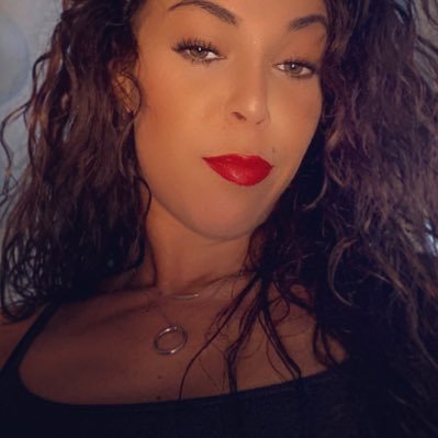 Ancienne_Escro's profile picture. 