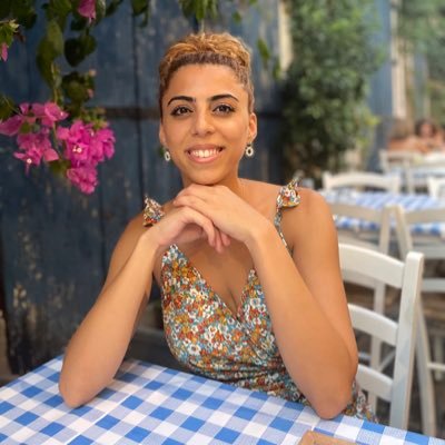 owlswiseeyes's profile picture. Writer•Educator•Artist