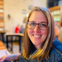 Amanda Baker (@bakerlovesbooks) 's Twitter Profile Photo