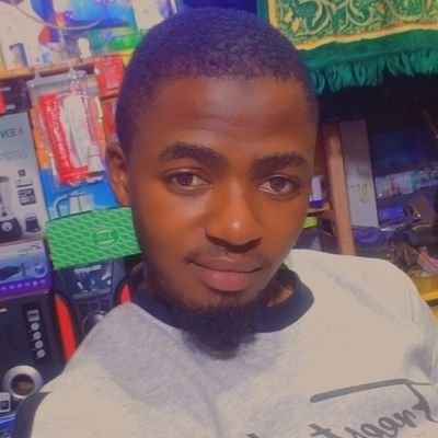 Hoodsay20's profile picture. Technician