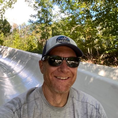 zuhoren's profile picture. Just living the dream