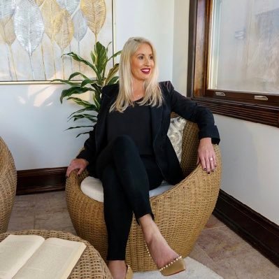 Kelceymyers's profile picture. Title manager, real estate lover, and ready to tweet! Tweet it up!