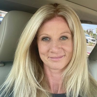 VP-Regulatory & Public Affairs for @KernEnergyCA. Bakersfield native and CSUB alum. Mother. Friend. Lover of sunshine, running, and country music.