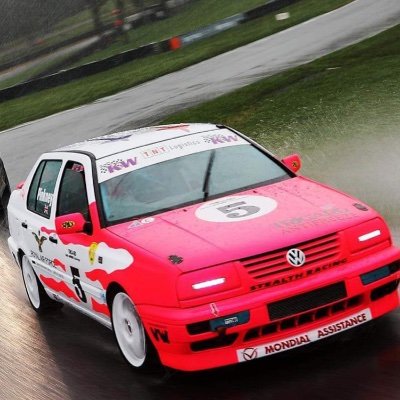 Follow us for news on the 2021 Classic VW Cup.