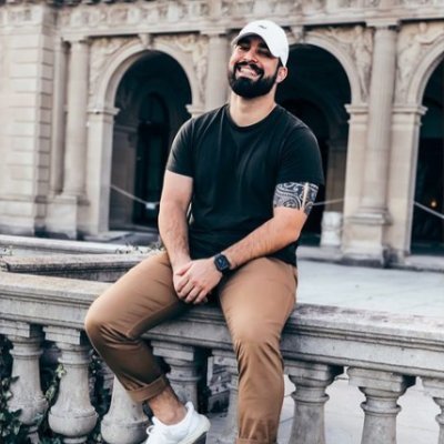 Lee88846's profile picture. 完美的人生，不需要解释