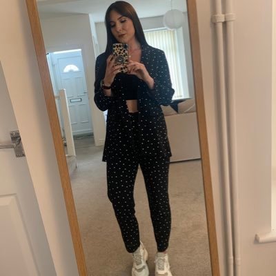 Stephanie_Ace17's profile picture. Instagram- _stephanie.ace_            business account- sa_stephanie_