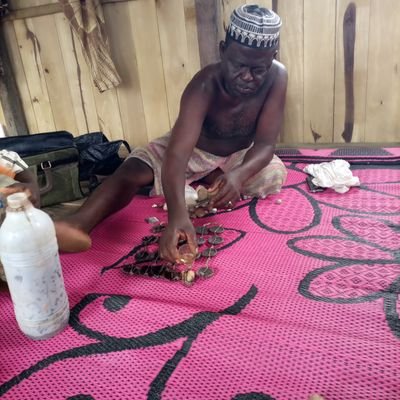 Bonjour je suis le puissant maître voyant médium du Bénin pour toute vos problème veuillez contacter papa QUENUM pour vôtre satisfaction