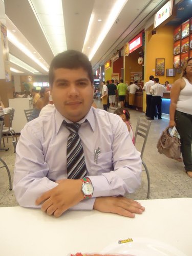 Abcedista, Potiguar, Corretor de Imóvel, Estudante de Direito e Apaixonado pela vida.
