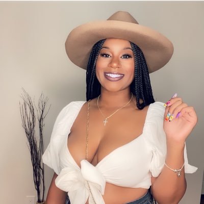 real_phancy's profile picture. minding my own business in my colorful world 🏳️‍🌈.