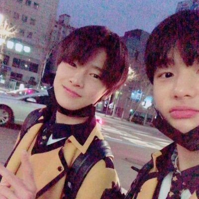 she/they
sinektarafındanısırılmışhyunjin
Jeongin oppacısıyım var mı